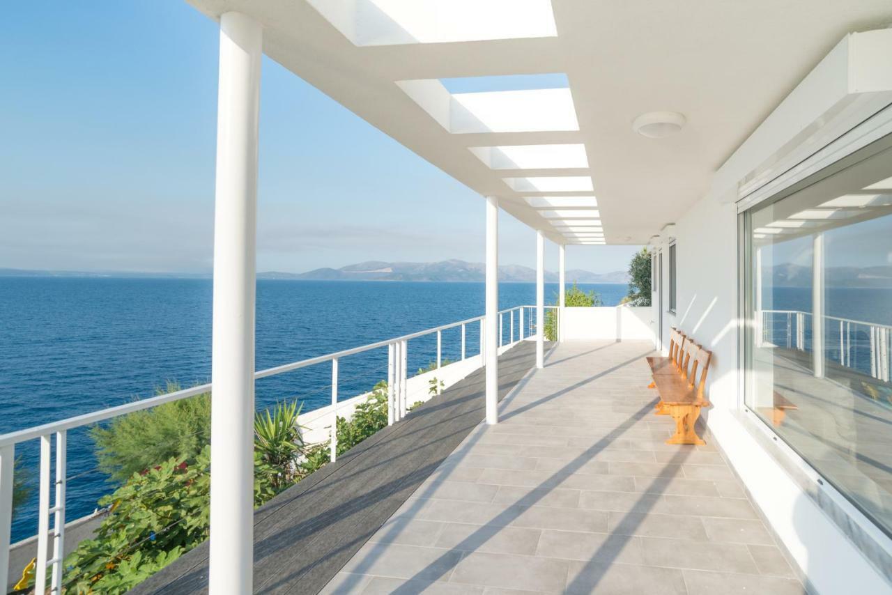 Epipleon Suites Agioi Apostoloi  Exterior photo