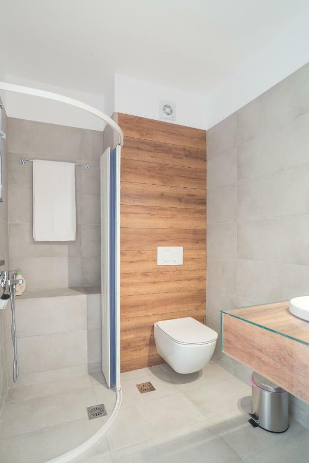 Epipleon Suites Agioi Apostoloi  Exterior photo
